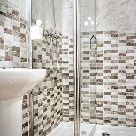 Irati בנידורם